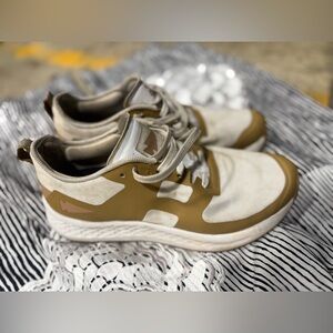 Goruck Beige and White Sneakers